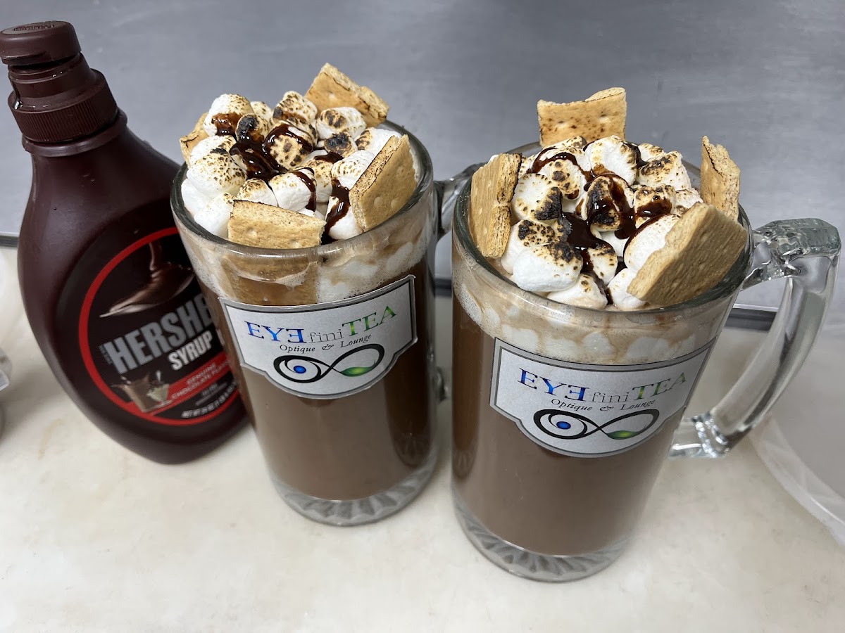 Eyefinitea Optique & Lounge Photos 2